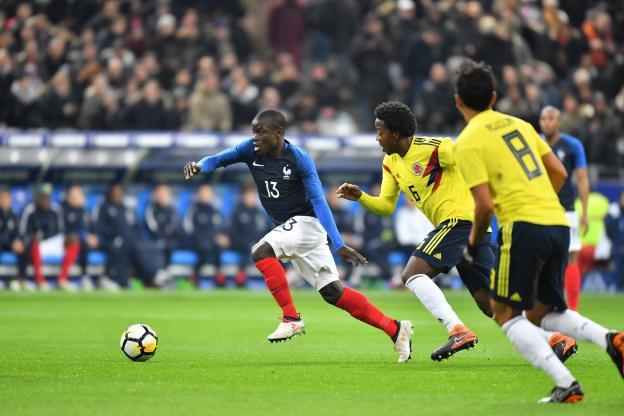 关于内马尔在DWG比赛中出色防守，问鼎冠军引发热议！的信息