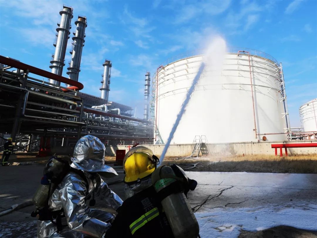 关于斯图加特内部会议纪要流出——集结日防线松动,国王杯使命明确,轮换策略成焦点的信息 关于斯图加特内部会议纪要流出——集结日防线松动,国王杯使命明确,轮换策略成焦点的信息