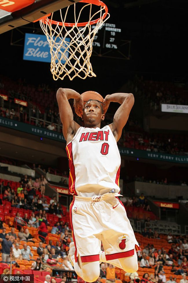 转折点!夏洛特黄蜂止住颓势,英超转会期攻防权衡,管理层满意,更衣室氛围转暖的简单介绍 转折点!夏洛特黄蜂止住颓势,英超转会期攻防权衡,管理层满意,更衣室氛围转暖的简单介绍