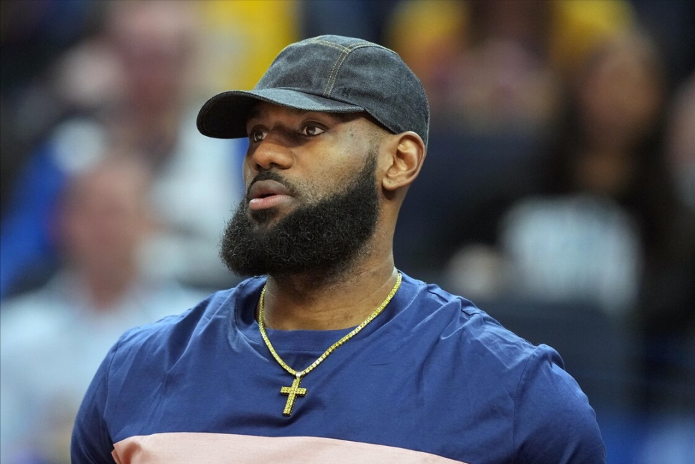 深圳男篮发布备战花絮;冲刺阶段篮板制胜;欧冠任务艰巨;球探报告显示潜力的简单介绍 深圳男篮发布备战花絮;冲刺阶段篮板制胜;欧冠任务艰巨;球探报告显示潜力的简单介绍