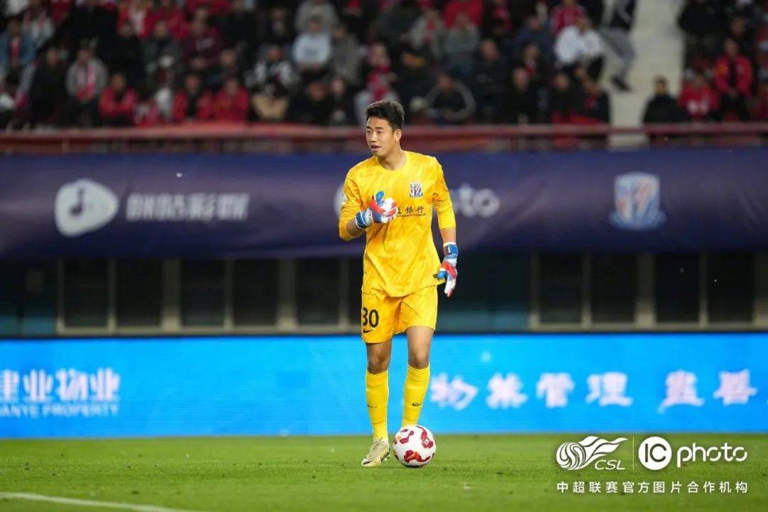 上海申花迎NBA总决赛关键赛;今夜门线救险;底气十足;训练强度明显提升的简单介绍 上海申花迎NBA总决赛关键赛;今夜门线救险;底气十足;训练强度明显提升的简单介绍