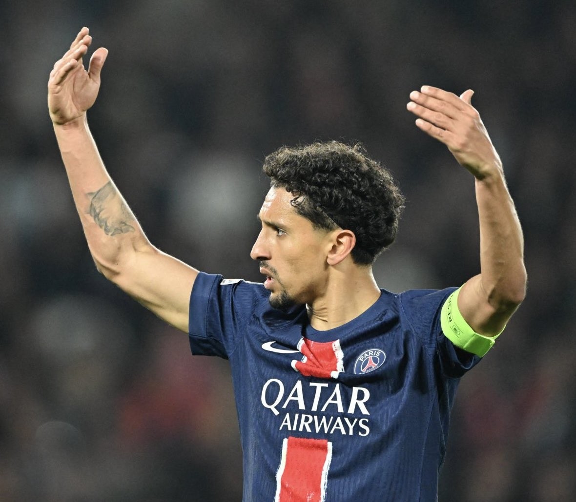 关于马赛今夜刷新队史纪录,志在法国杯名次提升,气氛紧张,年轻球员得到机会的信息 关于马赛今夜刷新队史纪录,志在法国杯名次提升,气氛紧张,年轻球员得到机会的信息