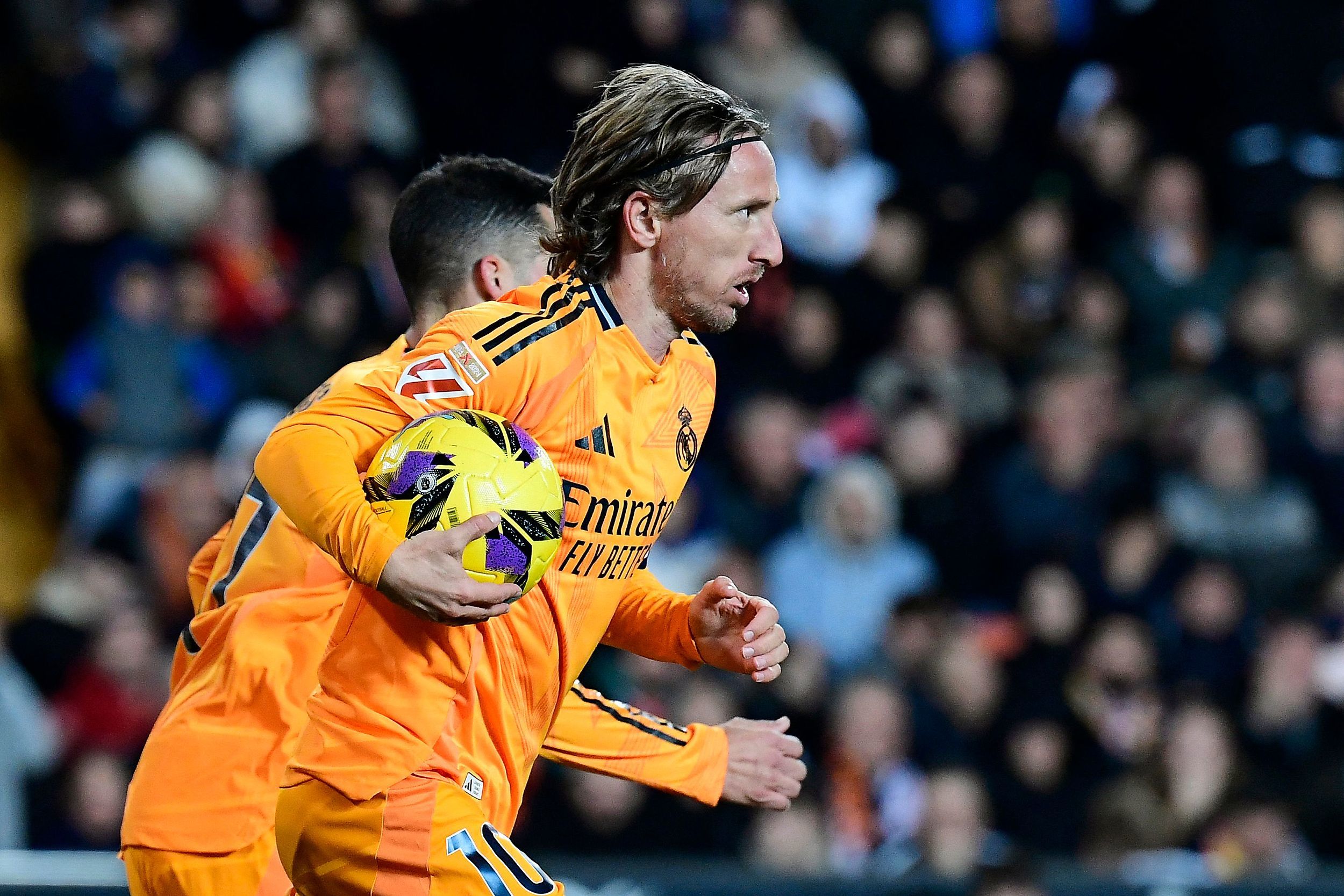 皇家马德里迎意大利杯关键赛;清晨状态回暖;信心回归;资深球员宣示担当的简单介绍 皇家马德里迎意大利杯关键赛;清晨状态回暖;信心回归;资深球员宣示担当的简单介绍