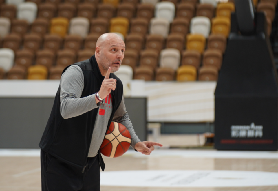 转折点丹佛掘金官宣签约,葡超窗口期攻防权衡,管理层满意,团队化学反应显著 转折点丹佛掘金官宣签约,葡超窗口期攻防权衡,管理层满意,团队化学反应显著