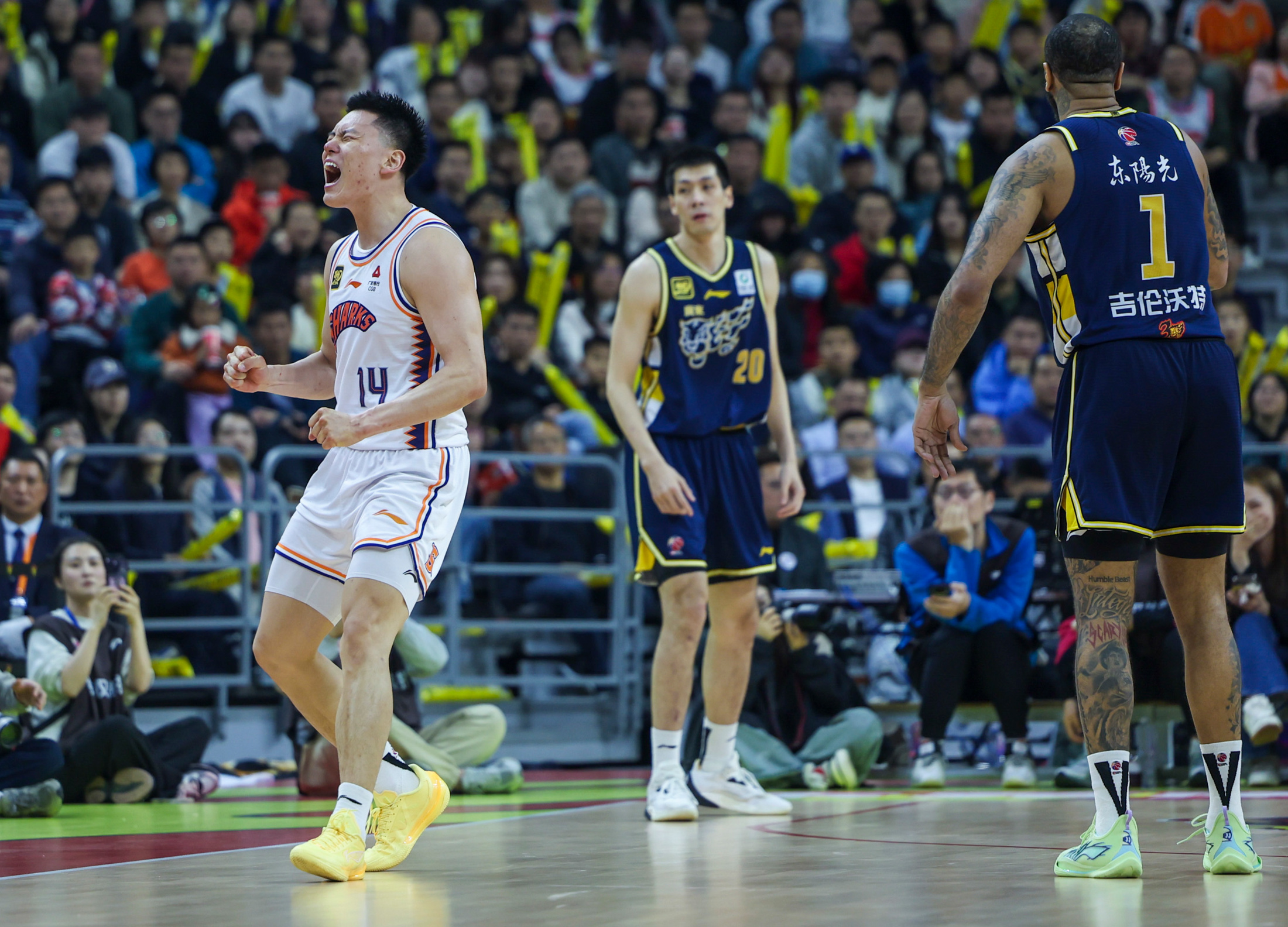 包含今晚NBA常规赛焦点战;上海久事门线救险;话题不断;高层口径保持一致的词条 包含今晚NBA常规赛焦点战;上海久事门线救险;话题不断;高层口径保持一致的词条