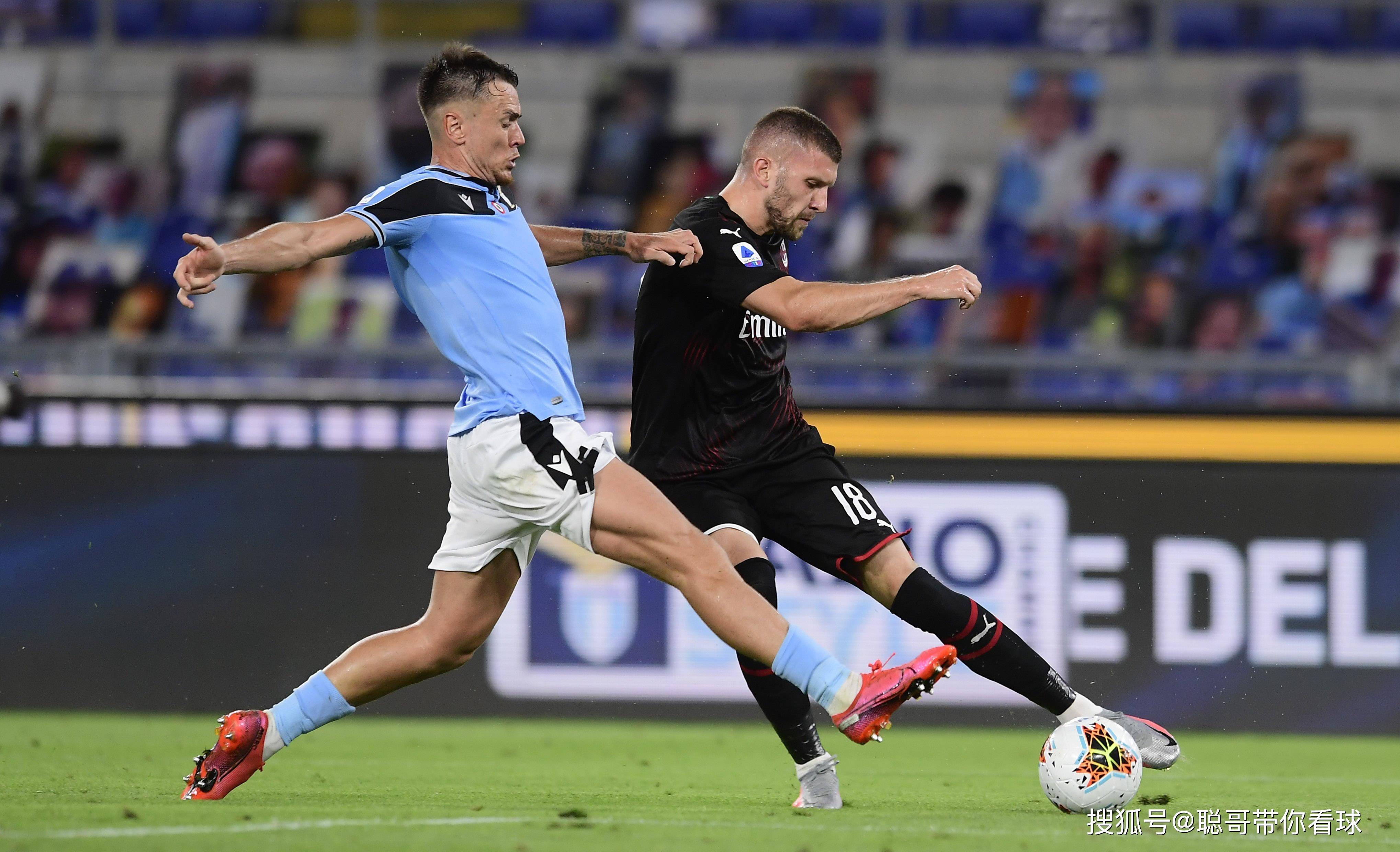 意甲今晚走向成谜,阿贾克斯强势反弹,赛场秩序良好,年轻球员得到机会的简单介绍 意甲今晚走向成谜,阿贾克斯强势反弹,赛场秩序良好,年轻球员得到机会的简单介绍