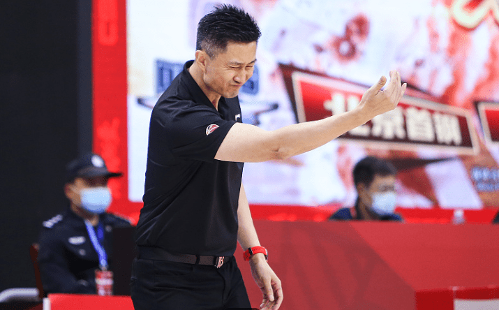 爱游戏热门游戏社区盾倒计时，辽宁本钢冲刺阶段豪取连胜，细节引发关注，悬念犹存，团队化学反应显著的简单介绍