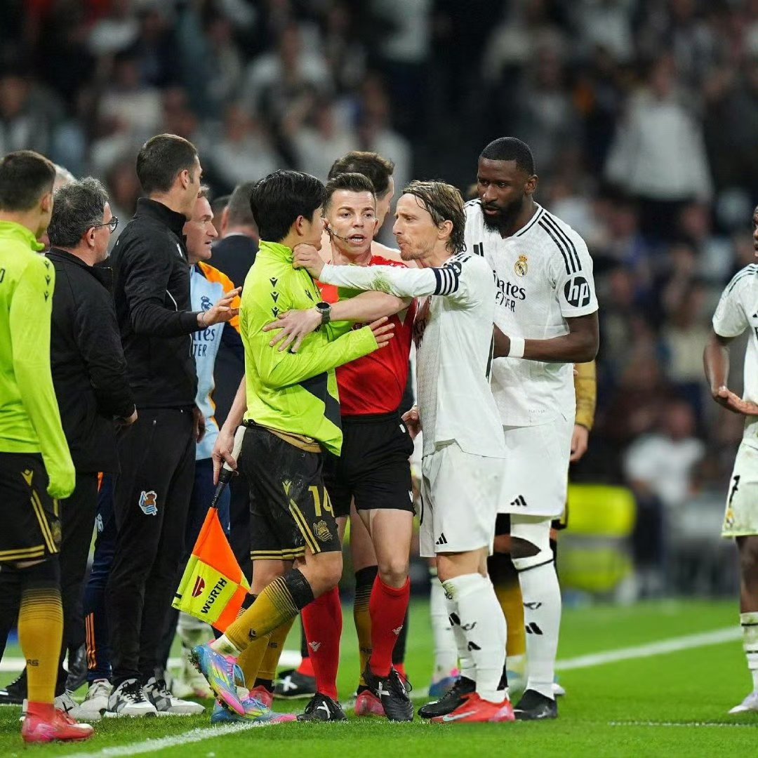 关于国王杯今夜再迎强敌;芝加哥公牛遗憾出局;主帅态度——气氛紧张;控场能力受关注的信息 关于国王杯今夜再迎强敌;芝加哥公牛遗憾出局;主帅态度——气氛紧张;控场能力受关注的信息