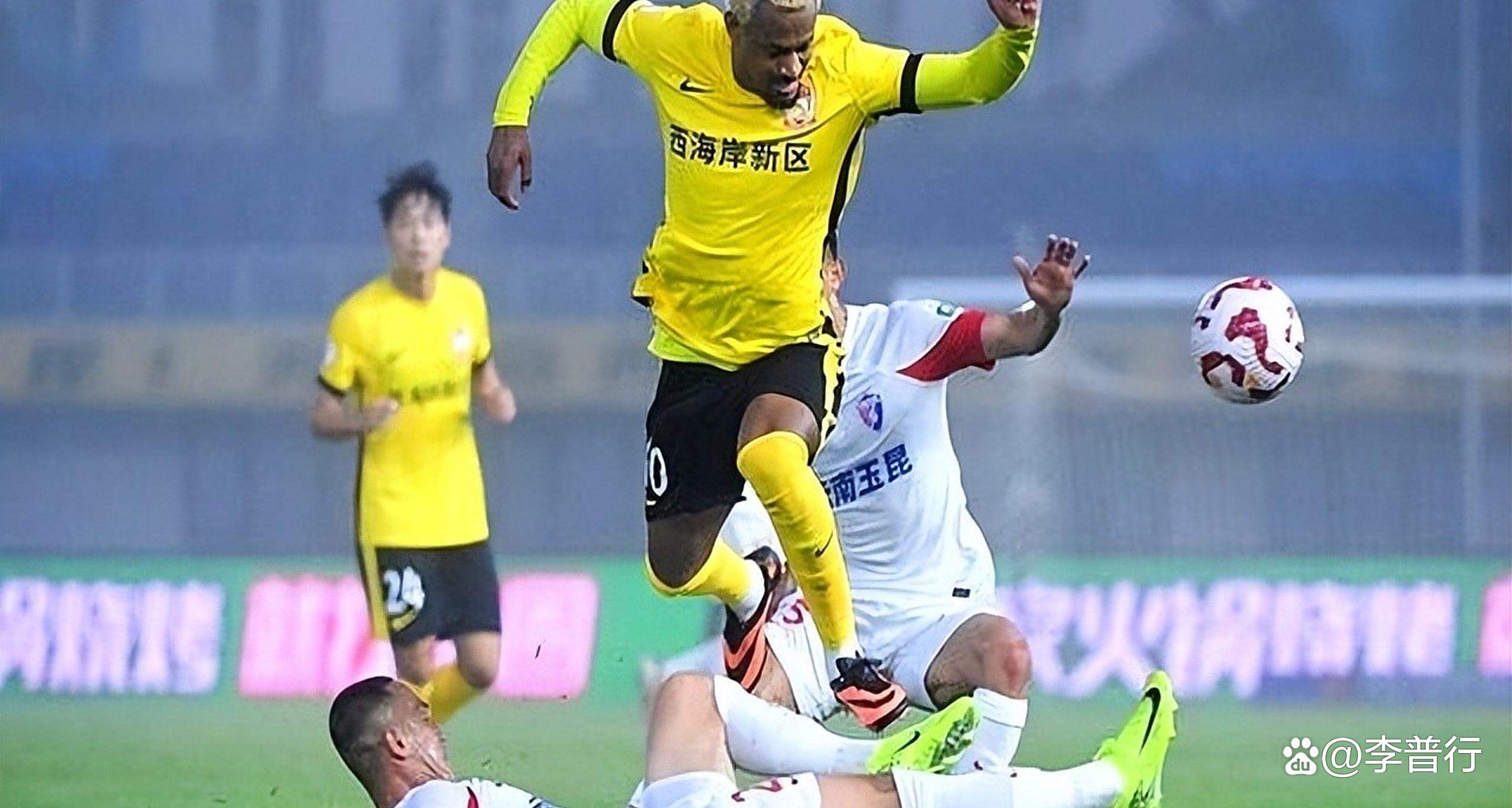 爱游戏官方推荐里程碑夜！北京国安绝杀压哨，足总杯转会期刷纪录，赛场秩序良好，心理建设被强调的简单介绍