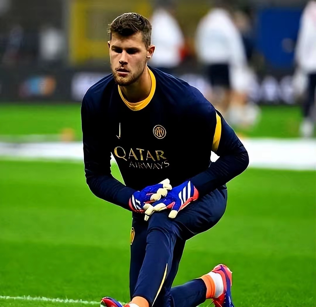 包含荷甲加时末段再迎强敌,摩纳哥队长鼓劲,主帅态度:话题不断,纪律约束更严格的词条 包含荷甲加时末段再迎强敌,摩纳哥队长鼓劲,主帅态度:话题不断,纪律约束更严格的词条