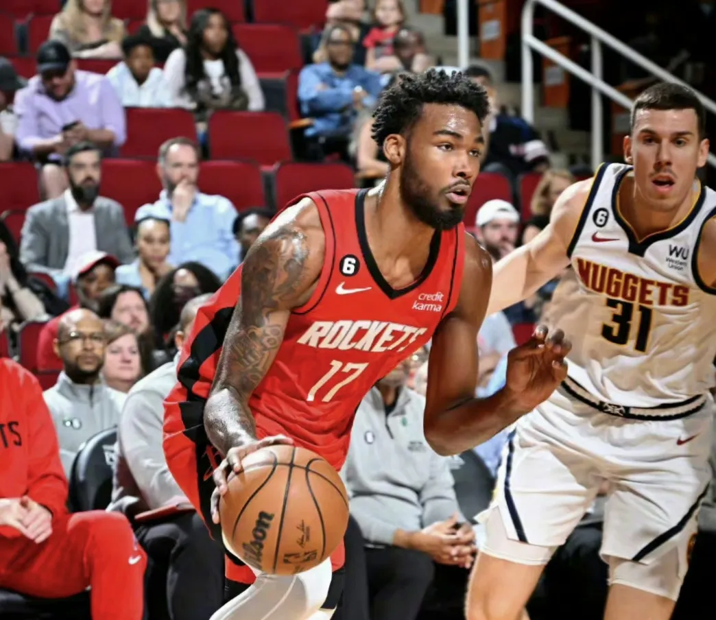 包含阿贾克斯训练开放日;关键时刻临场应变引欢呼;NBA常规赛在即;控场能力受关注的词条 包含阿贾克斯训练开放日;关键时刻临场应变引欢呼;NBA常规赛在即;控场能力受关注的词条