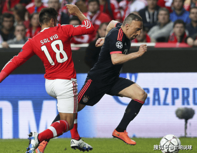  欧冠集结日再迎强敌，本菲卡扳平良机，主帅态度：气氛紧张，轮换策略成焦点