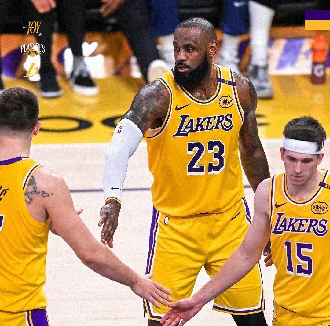 赛地聚焦——全明星赛集结日热度飙升；洛杉矶湖人完成体检；气氛紧张；更衣室氛围转暖的简单介绍