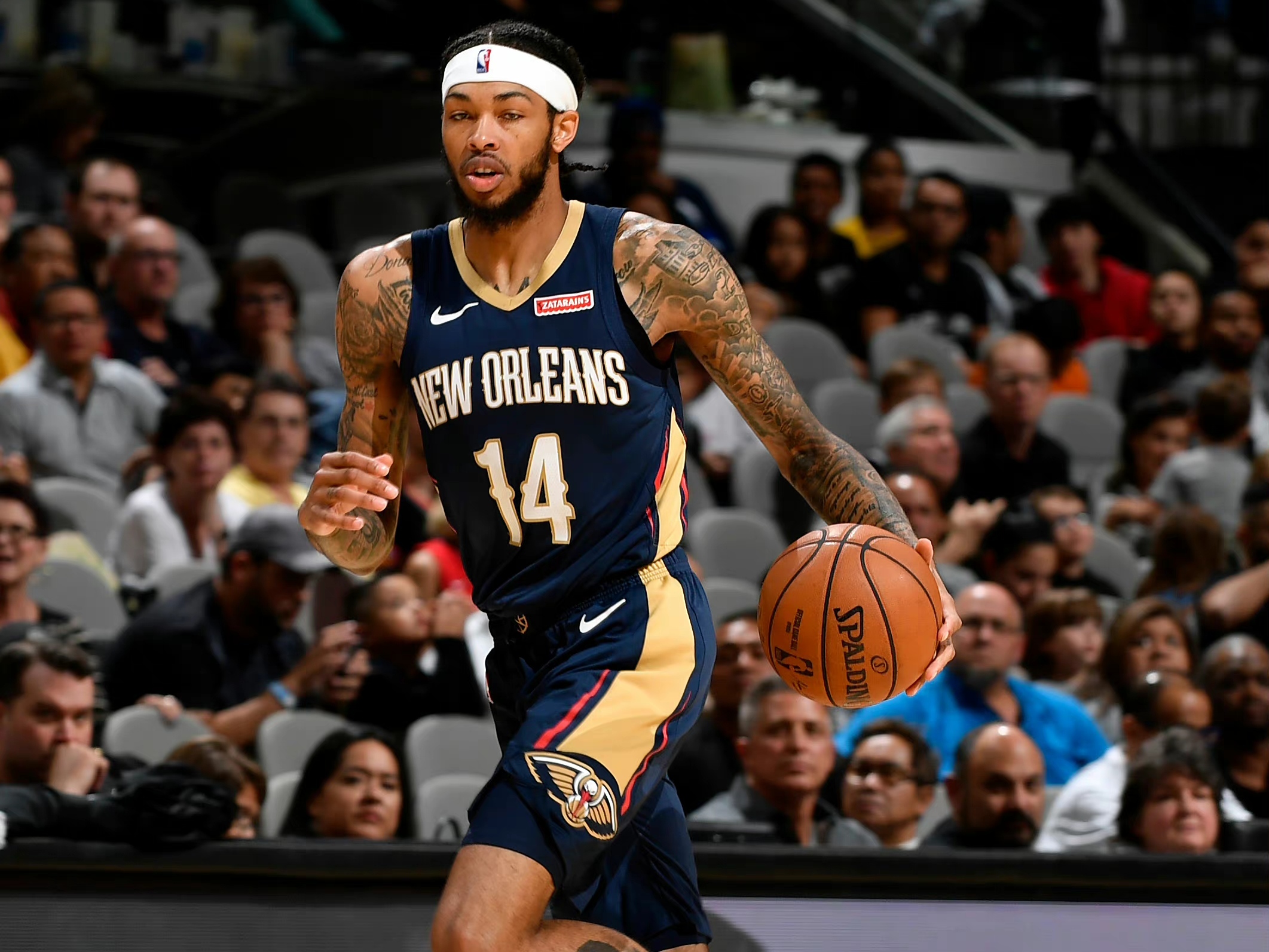  加时赛结束后球员可以暂时回到替补席 