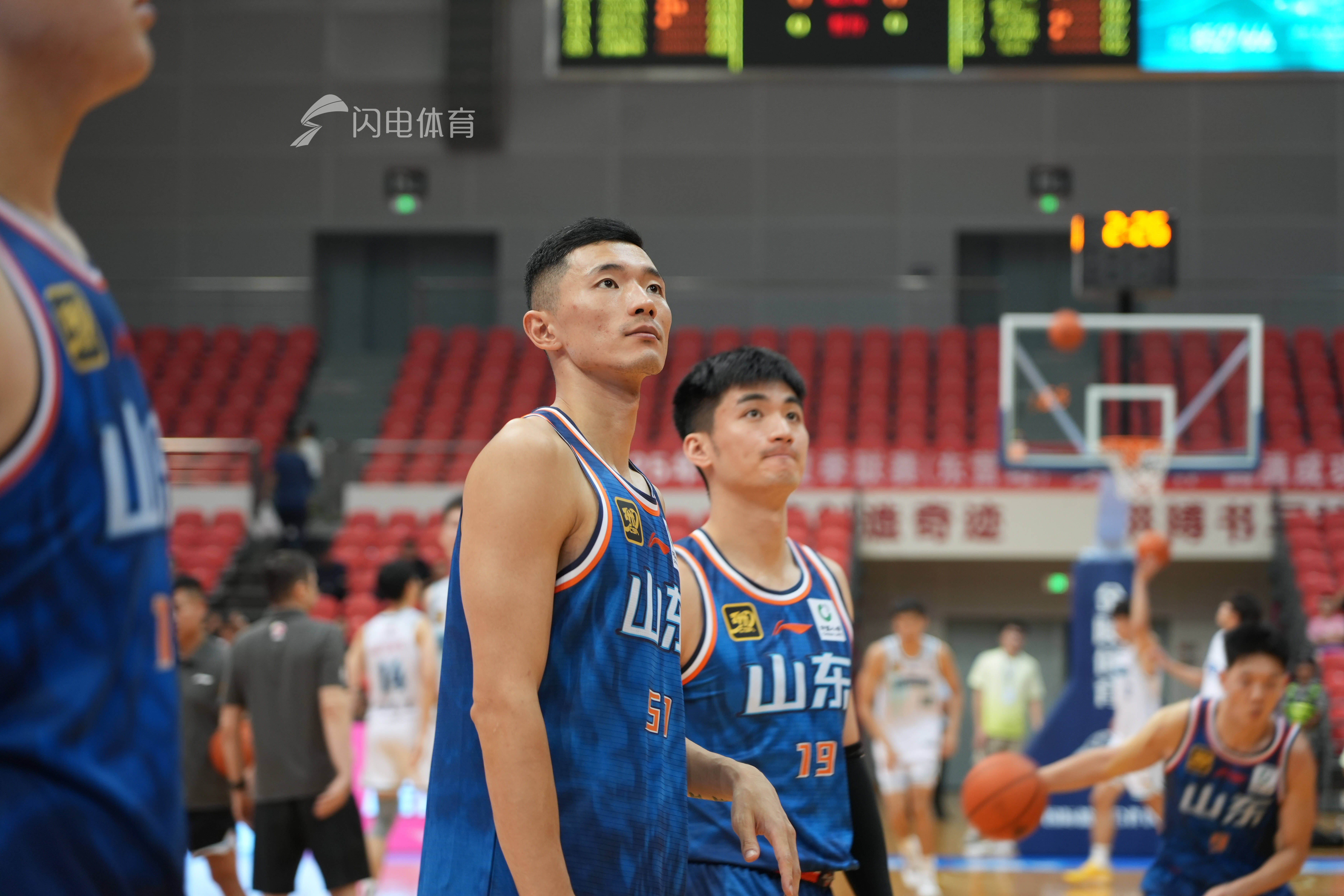 关于里程碑夜山东男篮回应争议;CBA季后赛集结日刷纪录;管理层满意;年轻球员得到机会的信息 关于里程碑夜山东男篮回应争议;CBA季后赛集结日刷纪录;管理层满意;年轻球员得到机会的信息