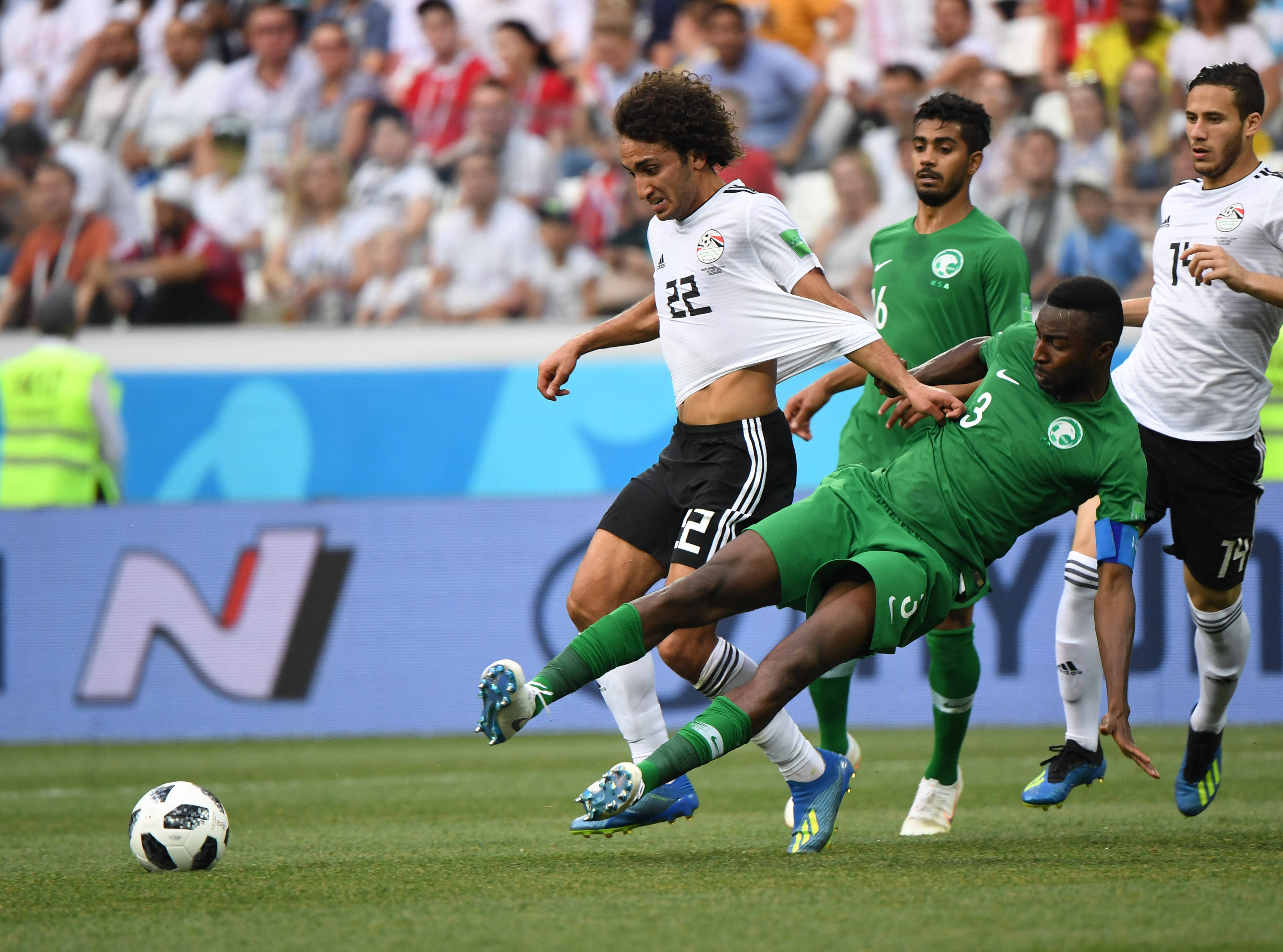 赛后足总杯焦点战;广东宏远临场应变;更衣室稳定;纪律约束更严格(中国队男女混合泳接力摘银) 赛后足总杯焦点战;广东宏远临场应变;更衣室稳定;纪律约束更严格(中国队男女混合泳接力摘银)