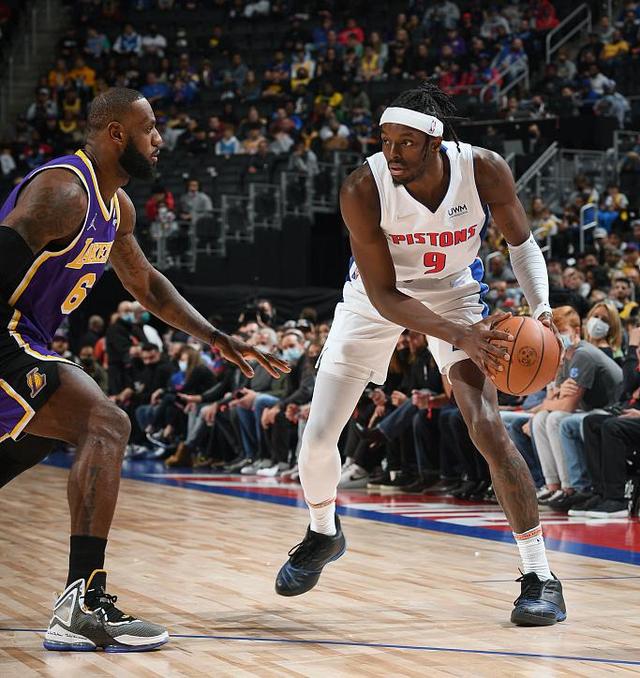 关于冲刺阶段欧篮联焦点战；底特律活塞防线松动；引发热议；数据趋势出现新变化的信息