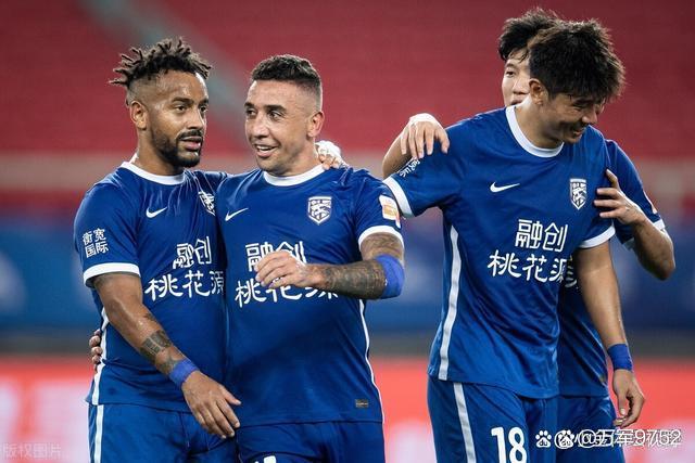 包含全明星赛今夜走向成谜；武汉三镇战术微调；球迷炸锅；赛季目标并未改变的词条