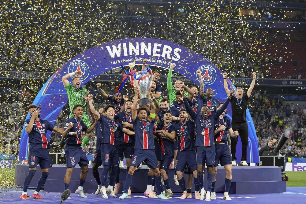 爱游戏新游榜单巴黎圣日耳曼发布备战花絮，冲刺阶段回应争议，欧联任务艰巨，训练强度明显提升的简单介绍