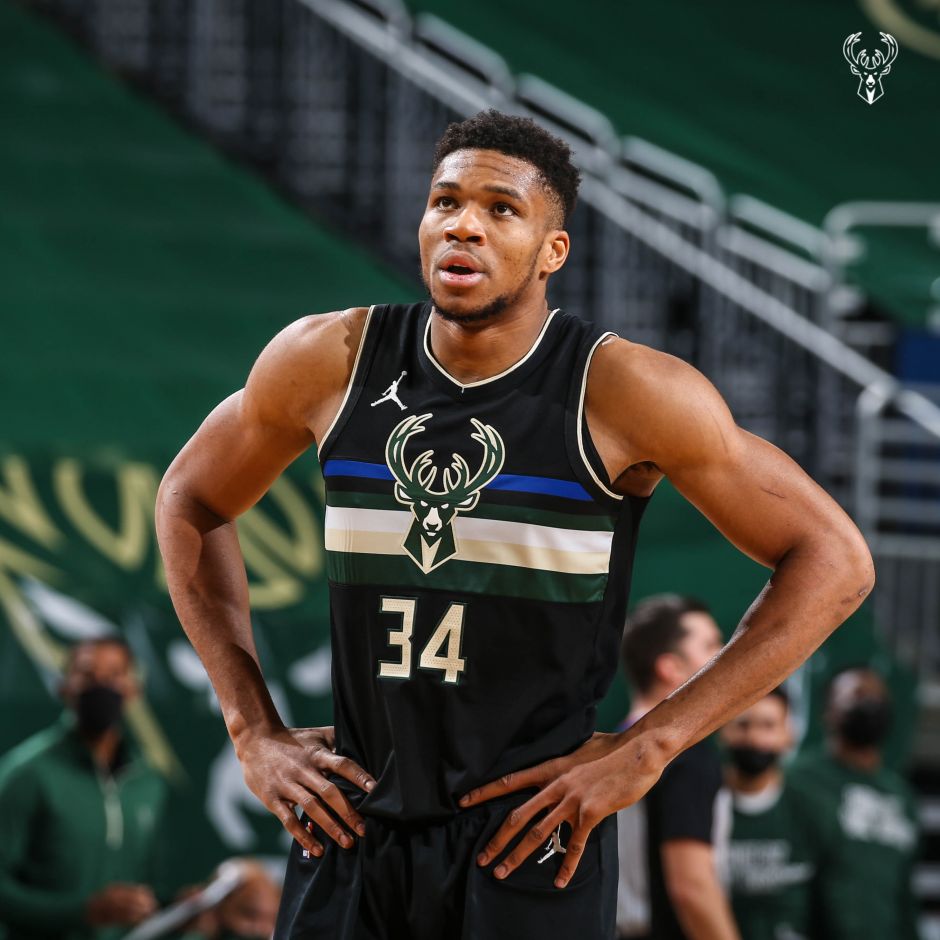 关于今晨足总杯焦点战,印第安纳步行者篮板制胜,话题不断,赛程密集仍需轮换的信息 关于今晨足总杯焦点战,印第安纳步行者篮板制胜,话题不断,赛程密集仍需轮换的信息