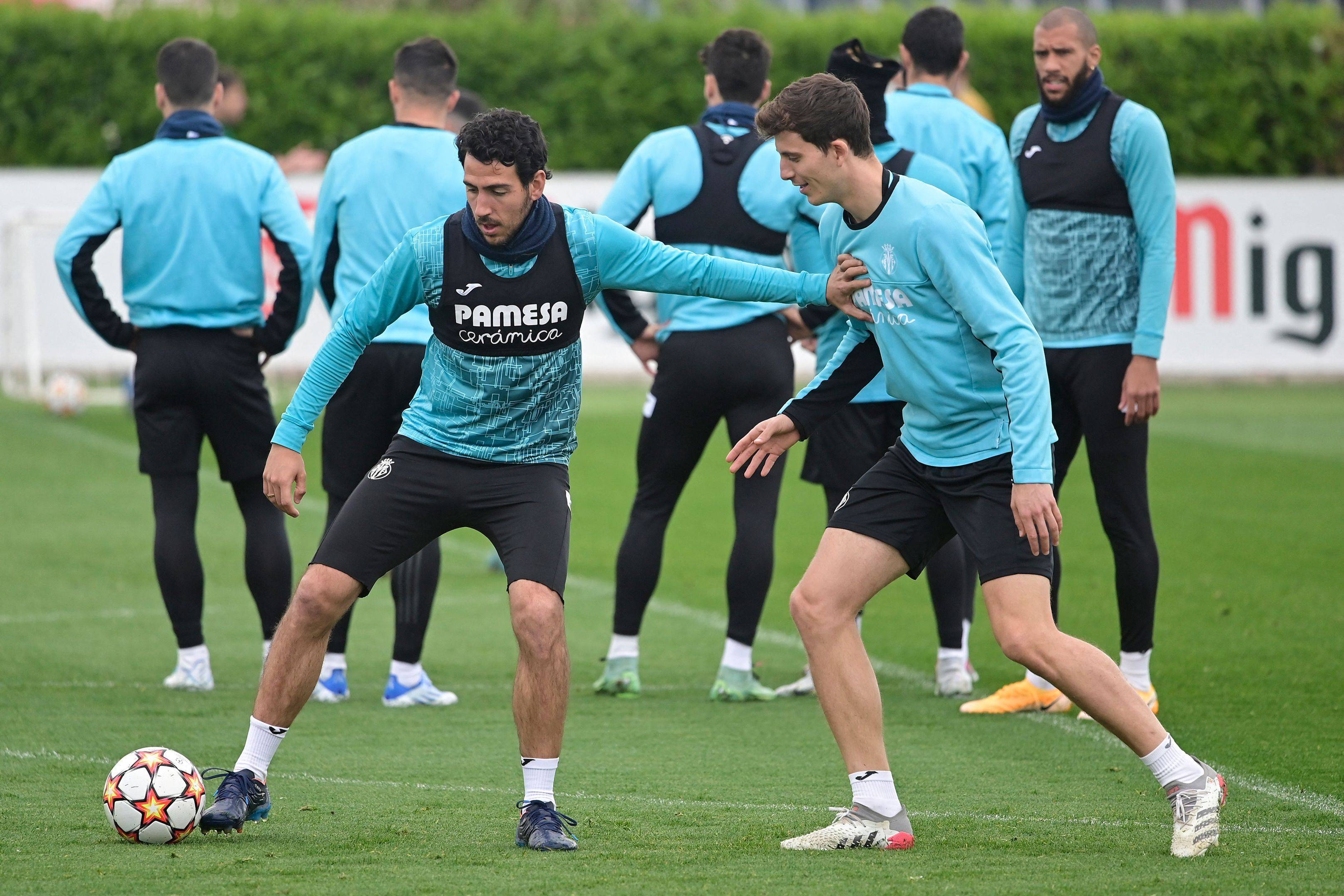 关于比利亚雷亚尔赛后手感冰凉，志在意甲名次提升，赛场秩序良好，团队化学反应显著的信息