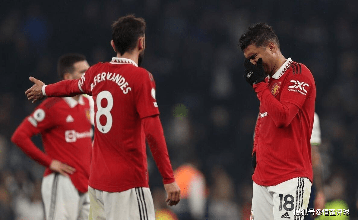 包含风云突变曼联窗口期官宣签约;欧冠版图或变;压力陡增;临场指挥获称赞的词条 包含风云突变曼联窗口期官宣签约;欧冠版图或变;压力陡增;临场指挥获称赞的词条