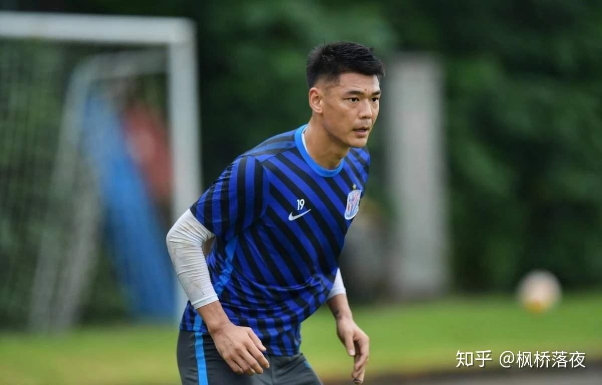 广州队内部会议纪要流出——今晚更衣室发声;国王杯使命明确;阵容厚度经受考验的简单介绍 广州队内部会议纪要流出——今晚更衣室发声;国王杯使命明确;阵容厚度经受考验的简单介绍