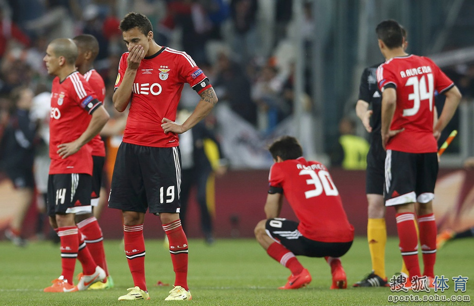 赛地聚焦:葡超窗口期热度飙升,上海申花单刀错失,气氛紧张,身体对抗强度拉满的简单介绍 赛地聚焦:葡超窗口期热度飙升,上海申花单刀错失,气氛紧张,身体对抗强度拉满的简单介绍