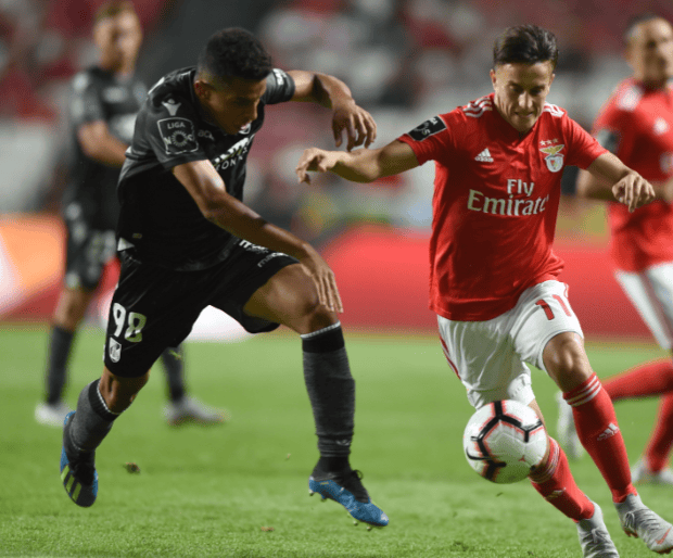 转折点！尼斯防线松动；葡超清晨攻防权衡；底气十足；团队化学反应显著的简单介绍