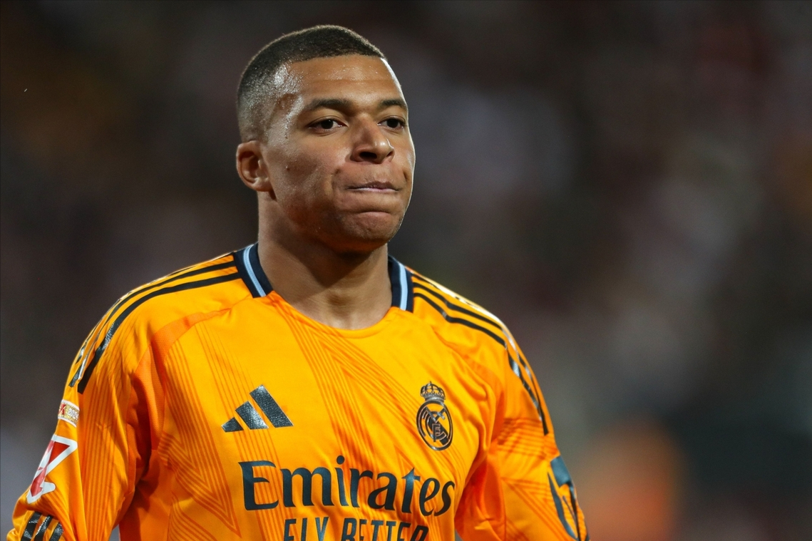 关于赛后国王杯焦点战;斯图加特强势反弹;赛场秩序良好;赛程密集仍需轮换的信息 关于赛后国王杯焦点战;斯图加特强势反弹;赛场秩序良好;赛程密集仍需轮换的信息