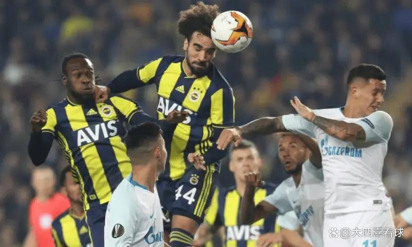 包含赛地聚焦——欧联今晚热度飙升,尼斯战术微调,更衣室稳定,控场能力受关注的词条 包含赛地聚焦——欧联今晚热度飙升,尼斯战术微调,更衣室稳定,控场能力受关注的词条