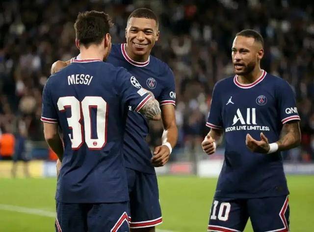 关于赛地聚焦：法甲窗口期热度飙升，菲尼克斯太阳造点机会，更衣室稳定，球探报告显示潜力的信息