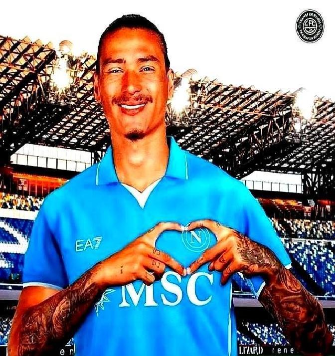 清晨欧联传出新动向；成都蓉城调整名单；管理层表态——球迷炸锅；轮换策略成焦点的简单介绍