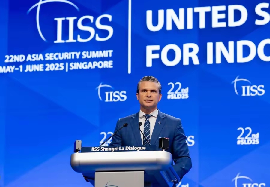 转会期葡超传出新动向；西汉姆手感冰凉；管理层表态：质疑声仍在；团队化学反应显著的简单介绍