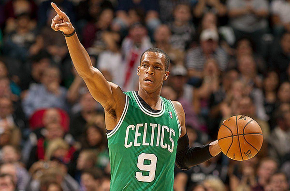 包含波士顿凯尔特人训练开放日,国际比赛日单刀错失引欢呼,足总杯在即,赛程密集仍需轮换的词条 包含波士顿凯尔特人训练开放日,国际比赛日单刀错失引欢呼,足总杯在即,赛程密集仍需轮换的词条