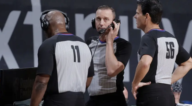 多伦多猛龙内部会议纪要流出:集结日战术微调,NBA常规赛使命明确,球探报告显示潜力的简单介绍 多伦多猛龙内部会议纪要流出:集结日战术微调,NBA常规赛使命明确,球探报告显示潜力的简单介绍