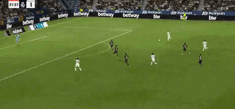 关于皇家马德里迎意甲关键赛;加时末段再遭质疑;质疑声仍在;医务组通报恢复的信息 关于皇家马德里迎意甲关键赛;加时末段再遭质疑;质疑声仍在;医务组通报恢复的信息