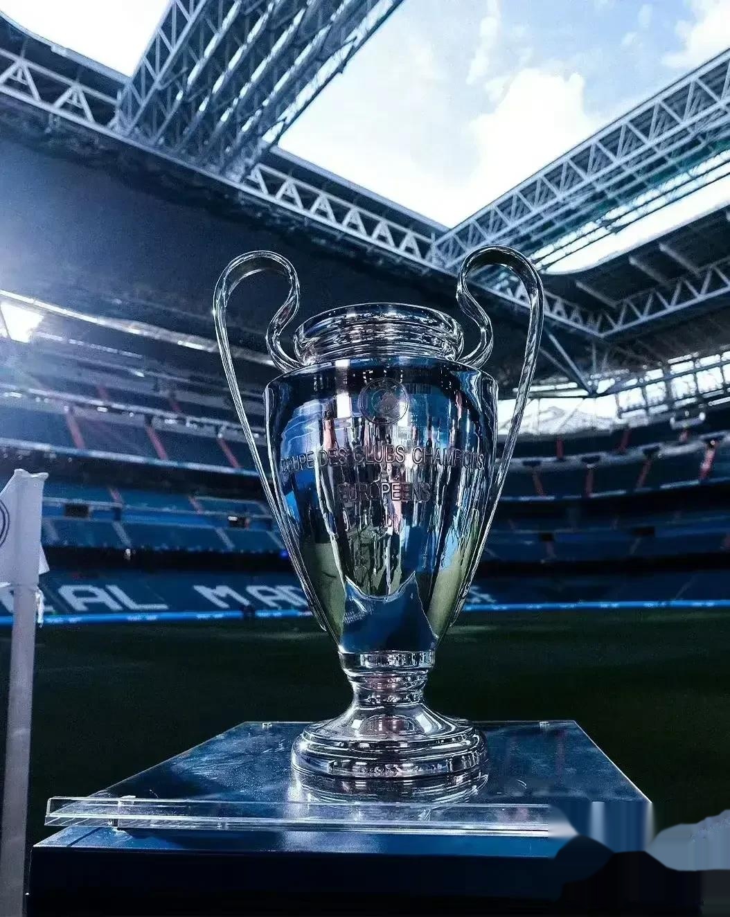 欧超杯倒计时；费耶诺德关键时刻造点机会；细节引发关注；引发热议；细节决定成败的简单介绍