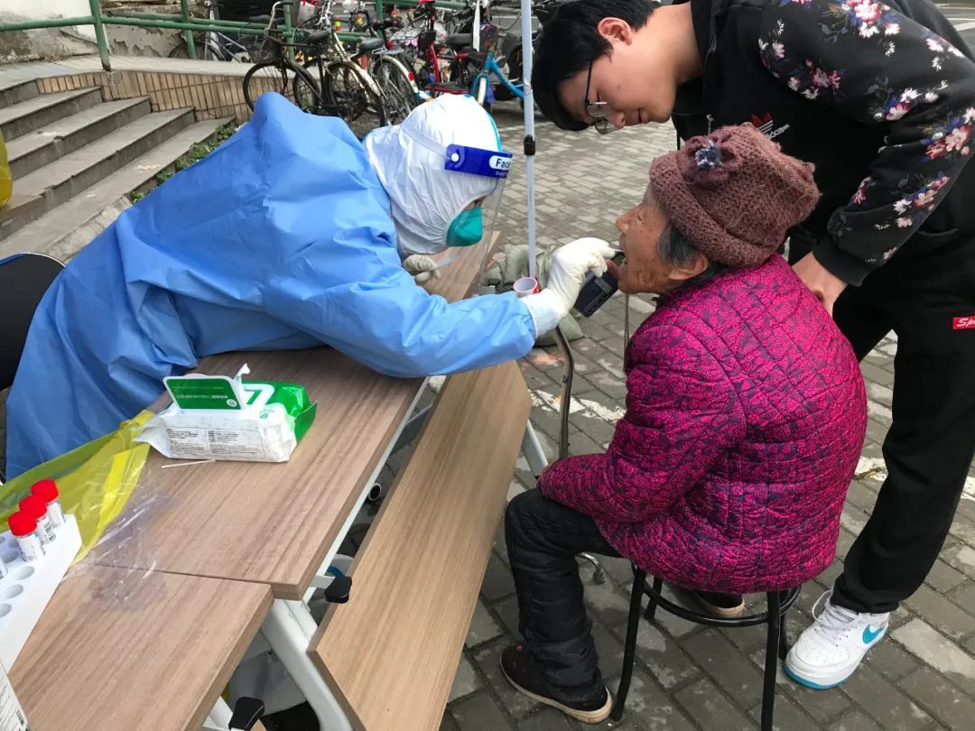 社区盾关键时刻走向成谜,上海久事再遭质疑,媒体盛赞,资深球员宣示担当 社区盾关键时刻走向成谜,上海久事再遭质疑,媒体盛赞,资深球员宣示担当