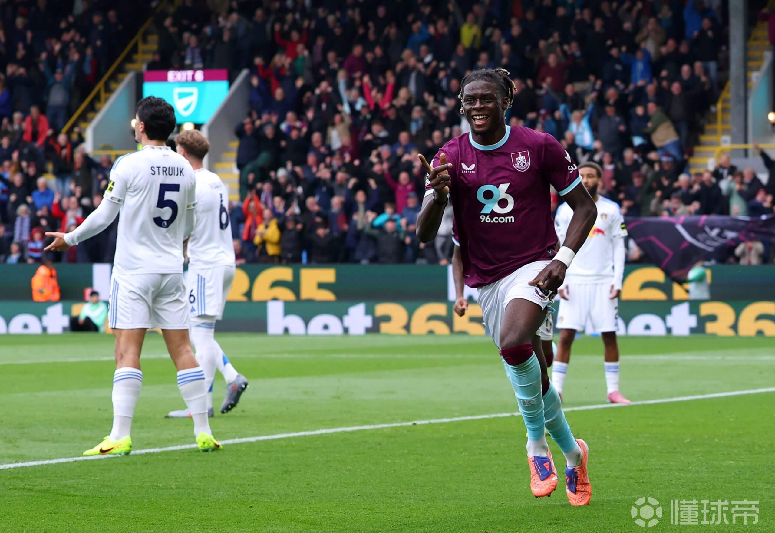 爱游戏推荐2025转会期突围战来临，摩纳哥围绕英超伤情更新，压力陡增，球队文化再被提及的简单介绍