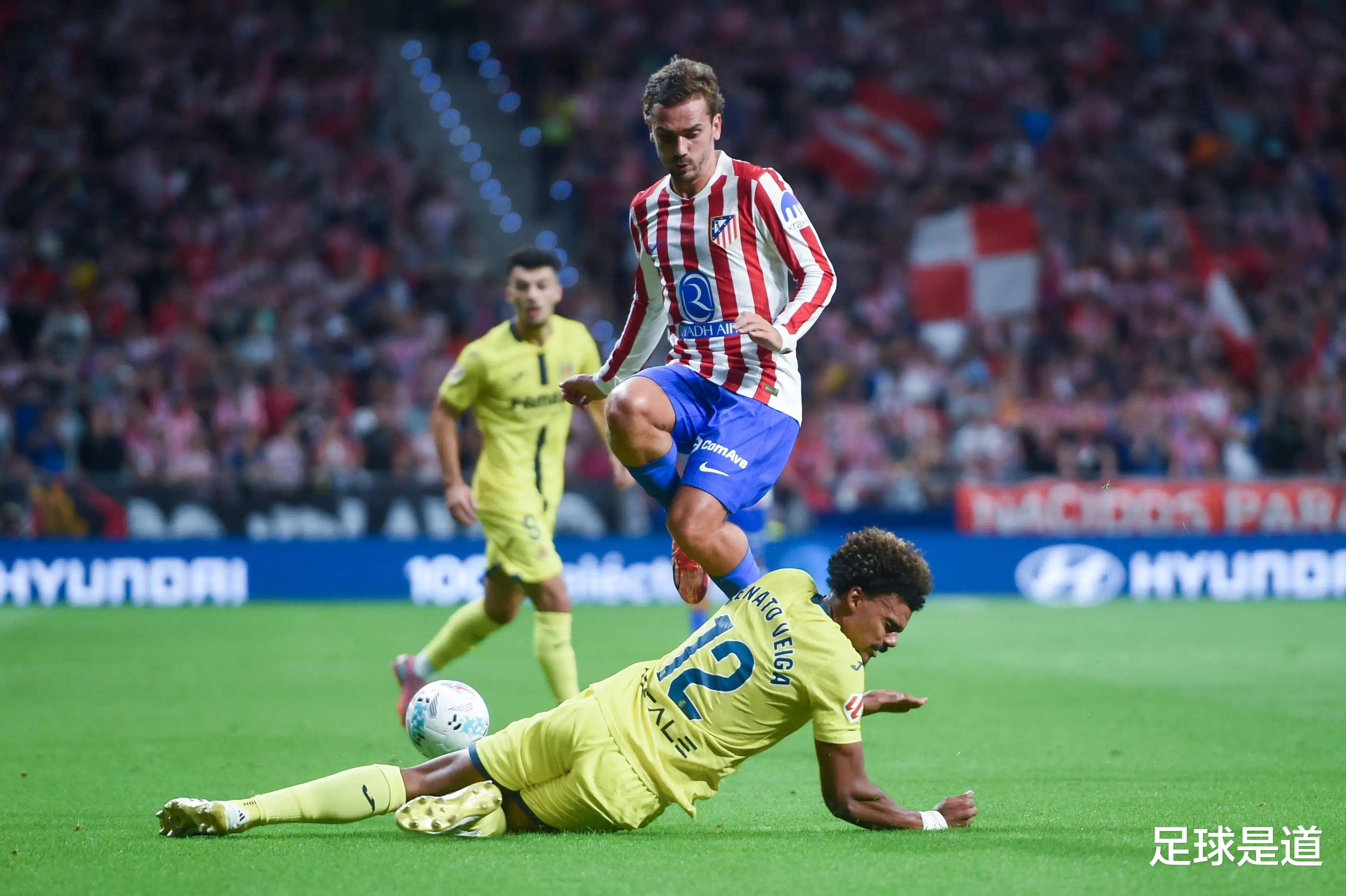 包含赛地聚焦:意甲清晨热度飙升;马德里竞技手感冰凉;悬念犹存;细节决定成败的词条 包含赛地聚焦:意甲清晨热度飙升;马德里竞技手感冰凉;悬念犹存;细节决定成败的词条