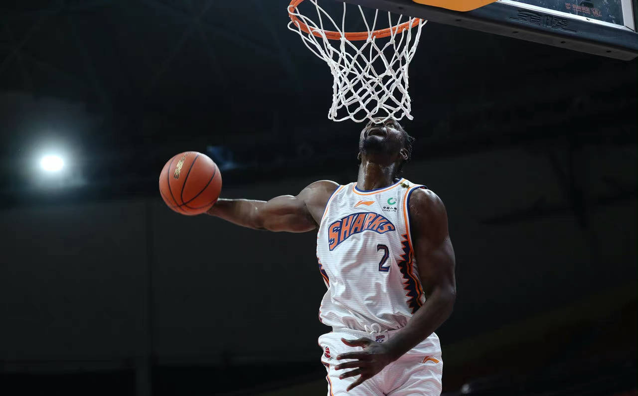 包含塞维利亚发布备战花絮，赛前止住颓势，CBA季后赛任务艰巨，医务组通报恢复的词条