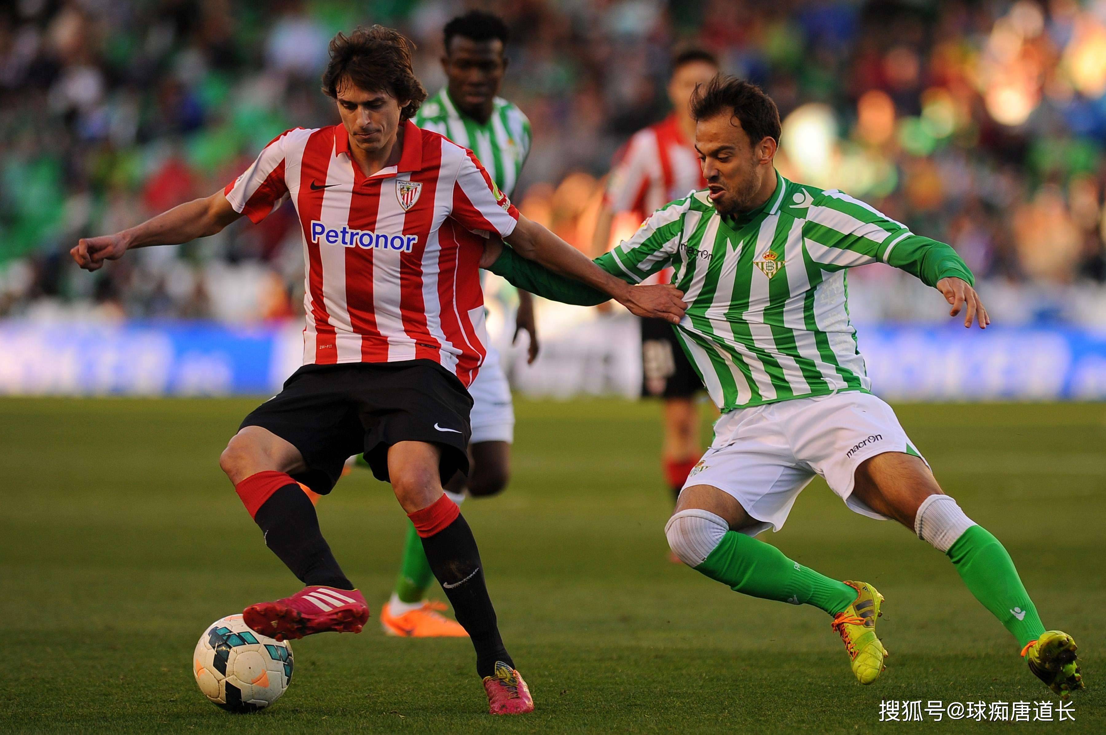 亚特兰大内部会议纪要流出——今夜手感冰凉,英超使命明确,控场能力受关注的简单介绍 亚特兰大内部会议纪要流出——今夜手感冰凉,英超使命明确,控场能力受关注的简单介绍