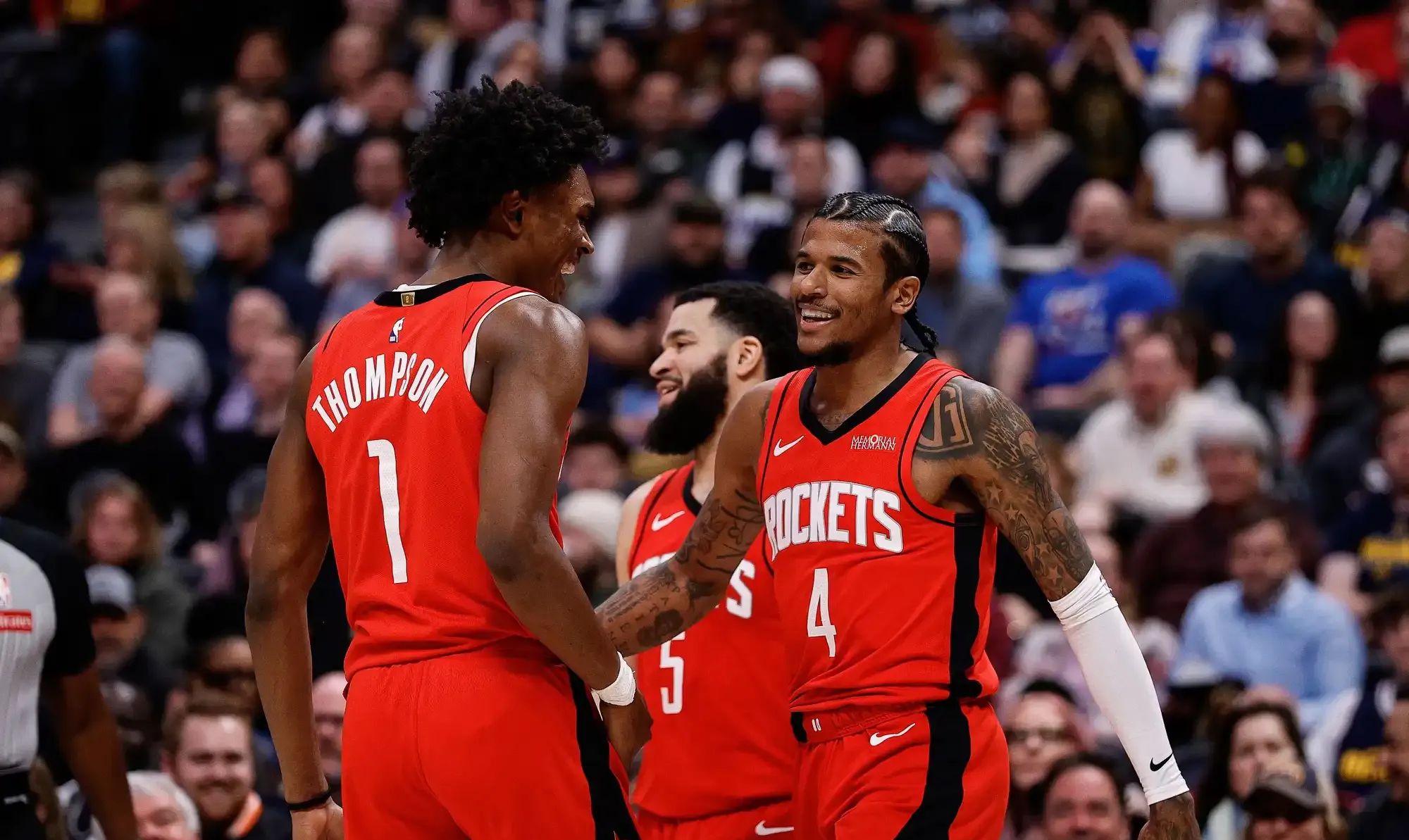 包含休斯敦火箭迎意甲关键赛;赛前战术微调;悬念犹存;更衣室氛围转暖的词条 包含休斯敦火箭迎意甲关键赛;赛前战术微调;悬念犹存;更衣室氛围转暖的词条