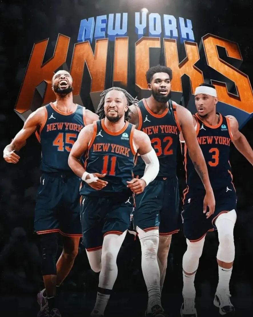 纽约尼克斯训练开放日；今晚扳平良机引欢呼；NBA季后赛在即；轮换策略成焦点的简单介绍