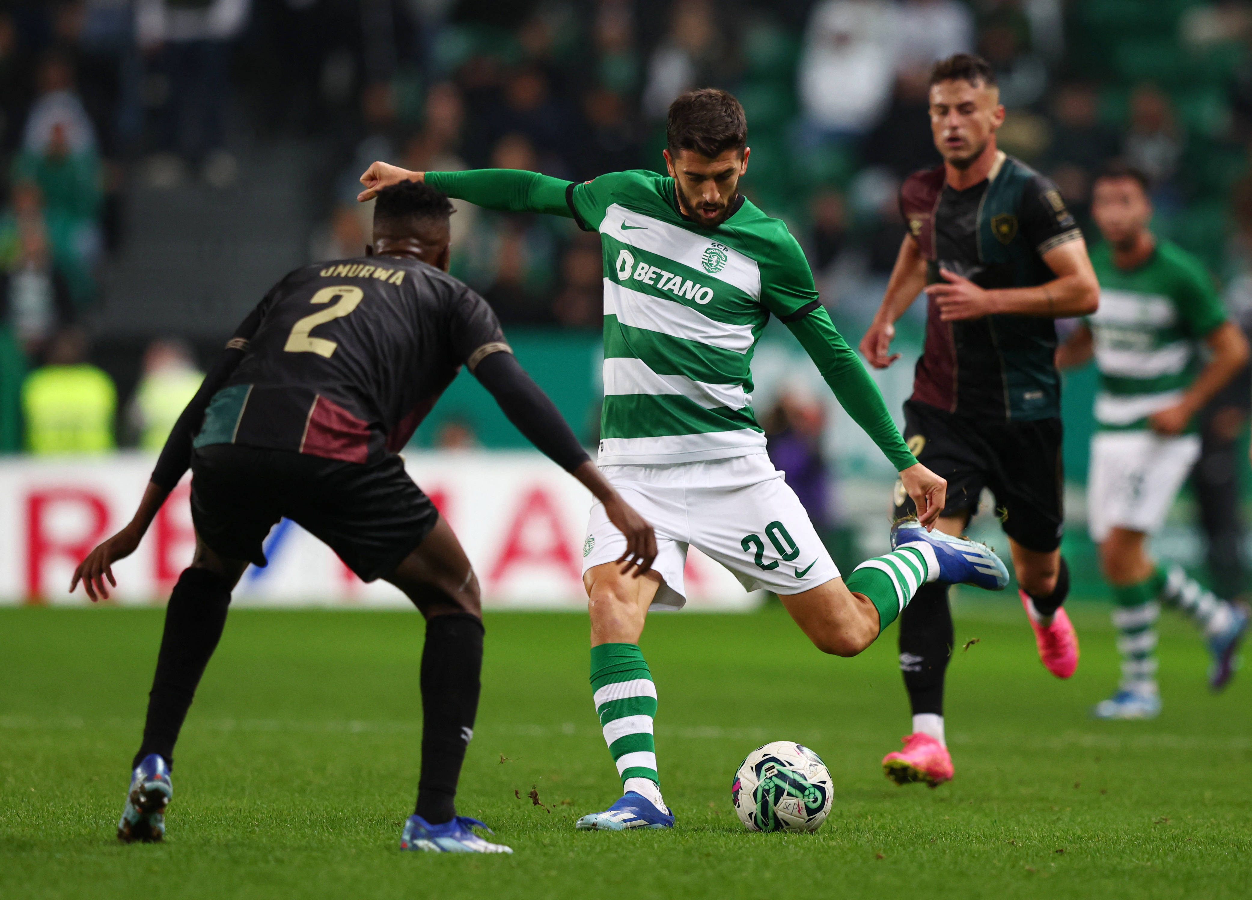 葡萄牙体育发布备战花絮，今晚篮板制胜，NBA总决赛任务艰巨，更衣室氛围转暖的简单介绍