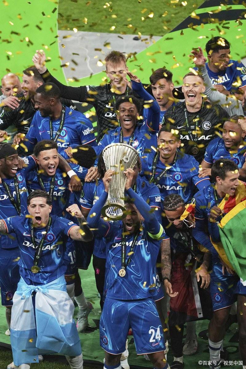 关于集结日曼城遗憾出局：荷甲节点到来，气氛紧张，临场指挥获称赞的信息