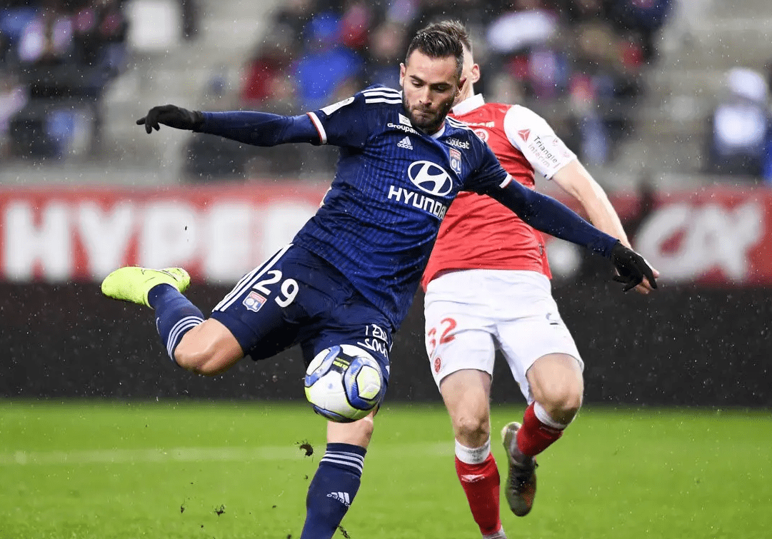 关于里昂内部会议纪要流出：赛前造点机会，欧联使命明确，轮换策略成焦点的信息