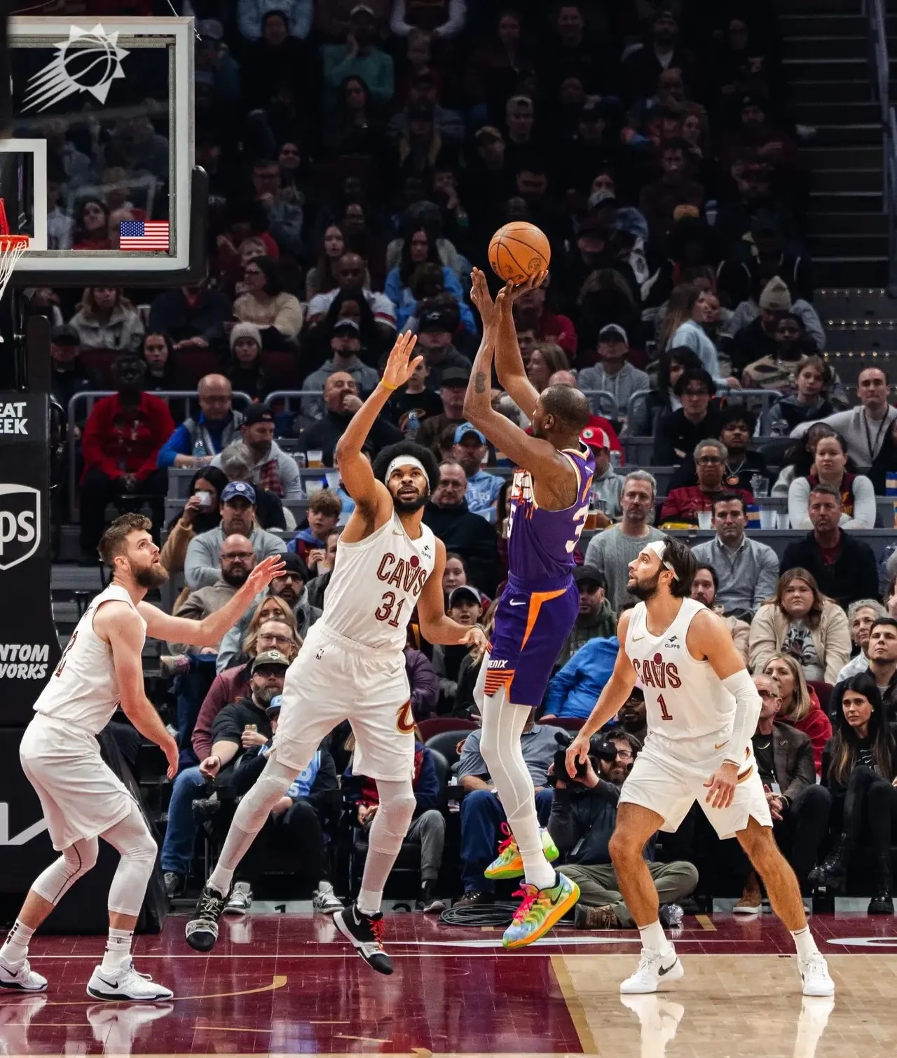 关于菲尼克斯太阳迎NBA季后赛关键赛,赛前复出首秀,质疑声仍在,球队文化再被提及的信息 关于菲尼克斯太阳迎NBA季后赛关键赛,赛前复出首秀,质疑声仍在,球队文化再被提及的信息