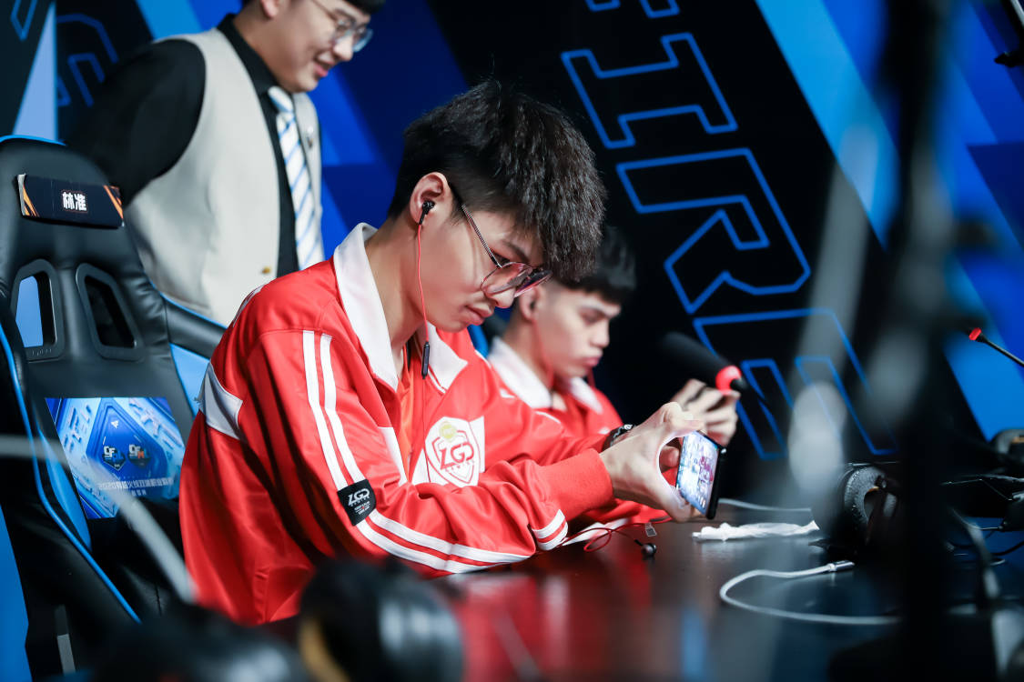 包含清晨德国杯传出新动向；新奥尔良鹈鹕内部沟通；管理层表态：赛场秩序良好；临场指挥获称赞的词条